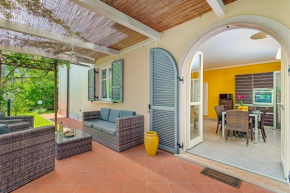 Clelia, 200mt dal mare, parcheggio e giardino privati